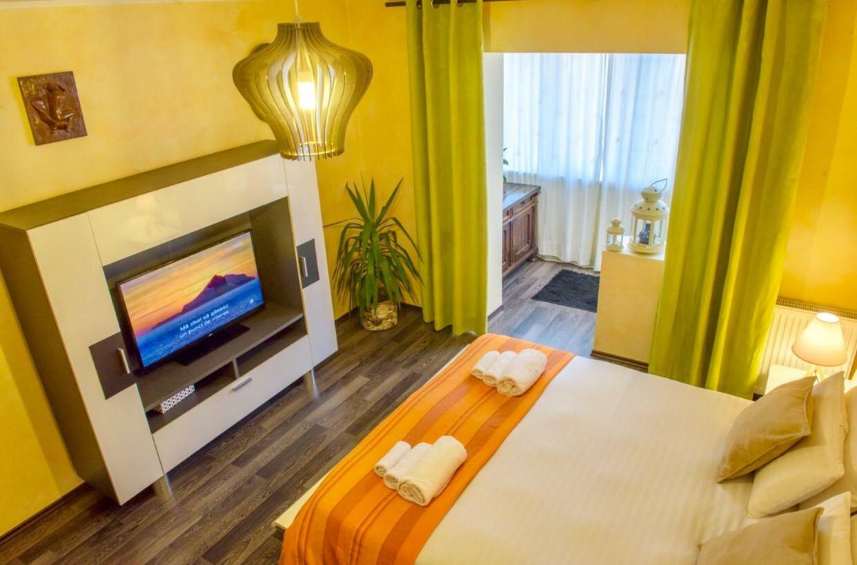 Zuzu'S Home Rîşnov Eksteriør billede